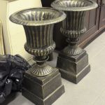 948 9779 GARDEN URNS